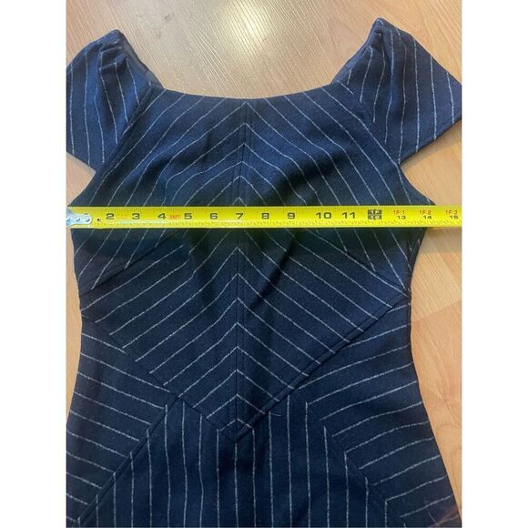 Diane Von Furstenberg Pinstripe Work Dress Women’s Size 4 NWT - Picture 5 of 8